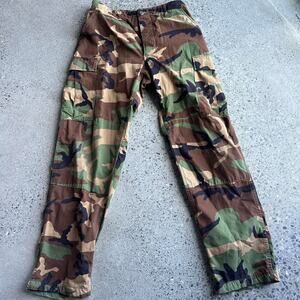 Vintage Military Camo Cargo Pant Butterfly Patch Utility Streetwear Waist 31-35”